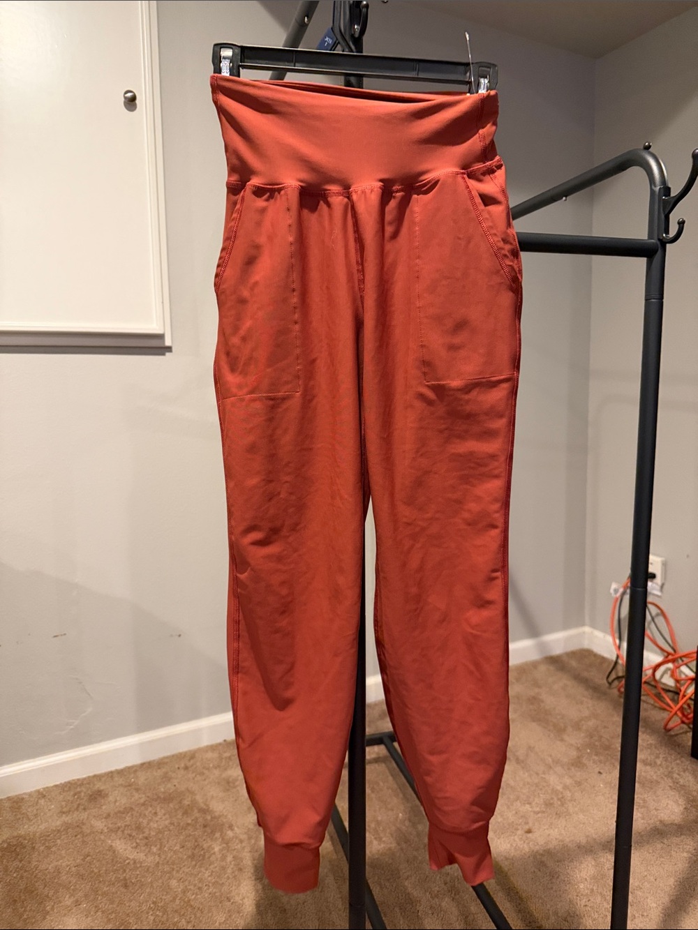 Old Navy Women's High-Waist Jogger Pants in Rust
